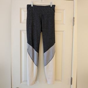 Old Navy Tri-colored Leggings Women's size M (Excellent used condition)